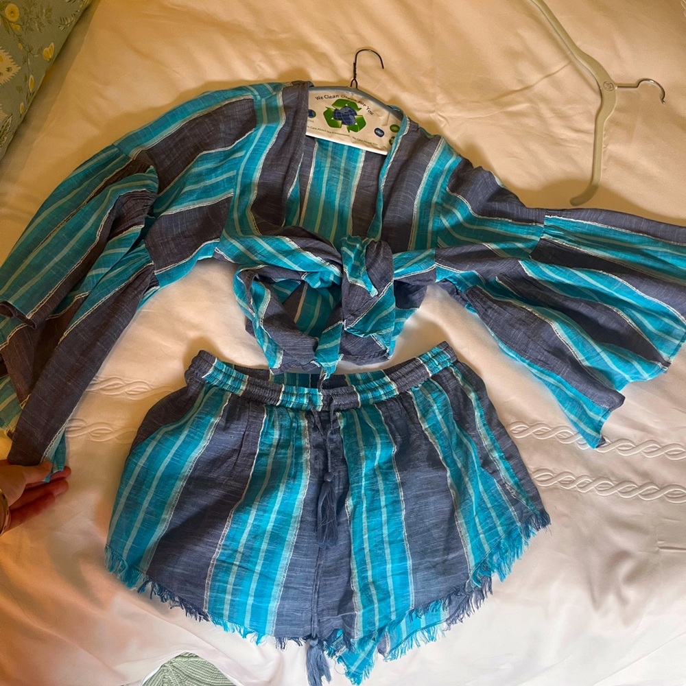 Elan striped set - tie top and shorts